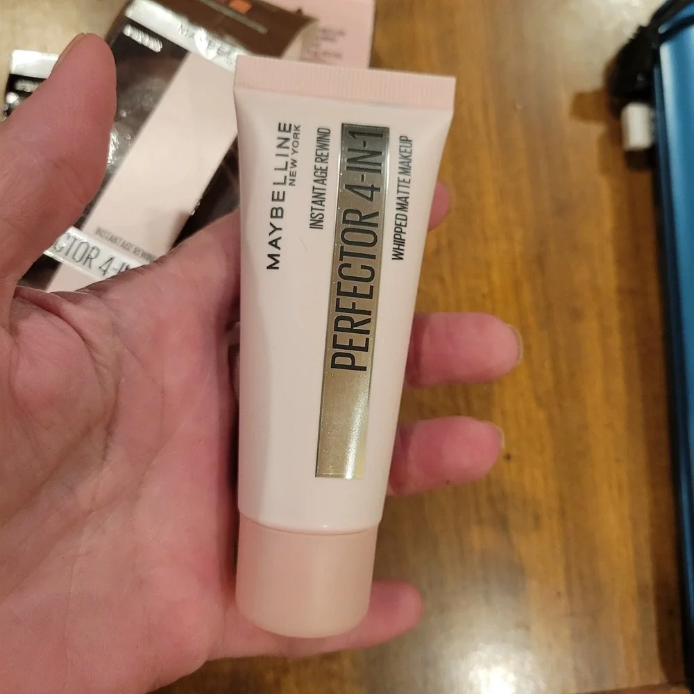 Maybelline Age Rewind Instant Perfector 4-In-1 Matte Makeup 05 Deep Fonce 3 Pack